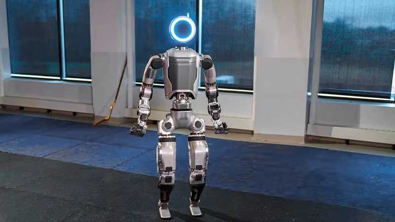 波士顿动力人形机器人Atlas电动版亮相：前沿技术迎来新时代