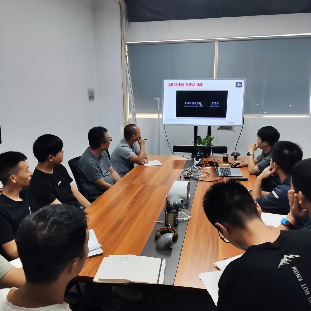 Emphasizing professionalism! The Tech Robots Training Season and Internal Trainer Selection Event are officially underway.